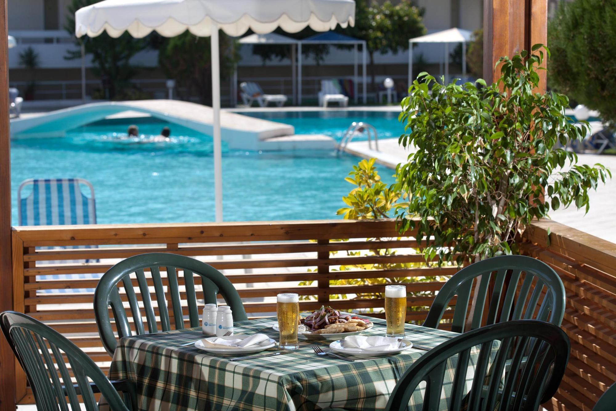 Hotel Niriides Beach Kolymbia Extérieur photo