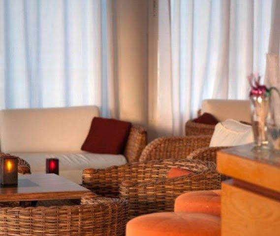 Hotel Niriides Beach Kolymbia Extérieur photo