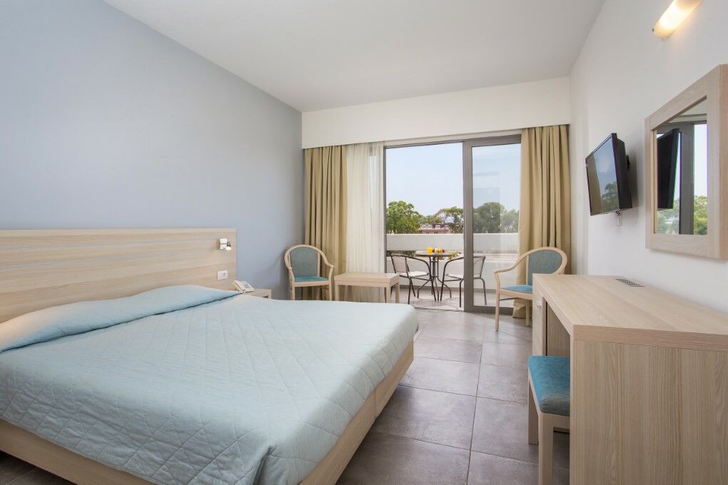 Hotel Niriides Beach Kolymbia Extérieur photo